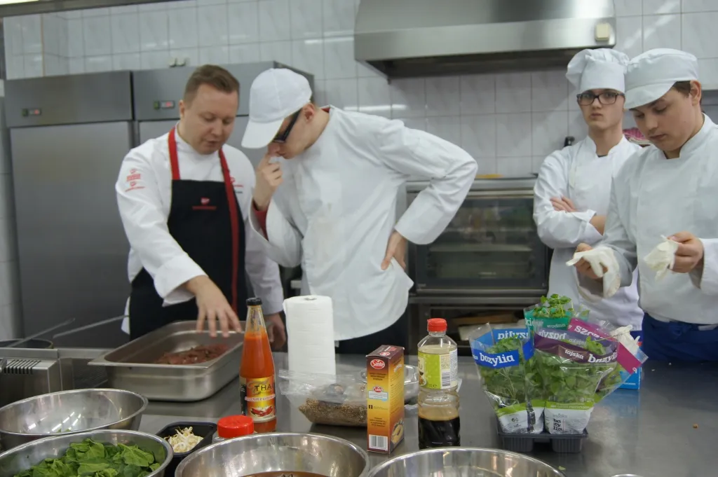 Dziś uczeń, jutro pracownik” - Zioła i przyprawy stosowane w kuchni orientalnej 